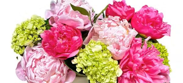 Pugh's Flowers Summer Themed Floral Arrangements Voted Best Florist in Floyd & Polk Counties